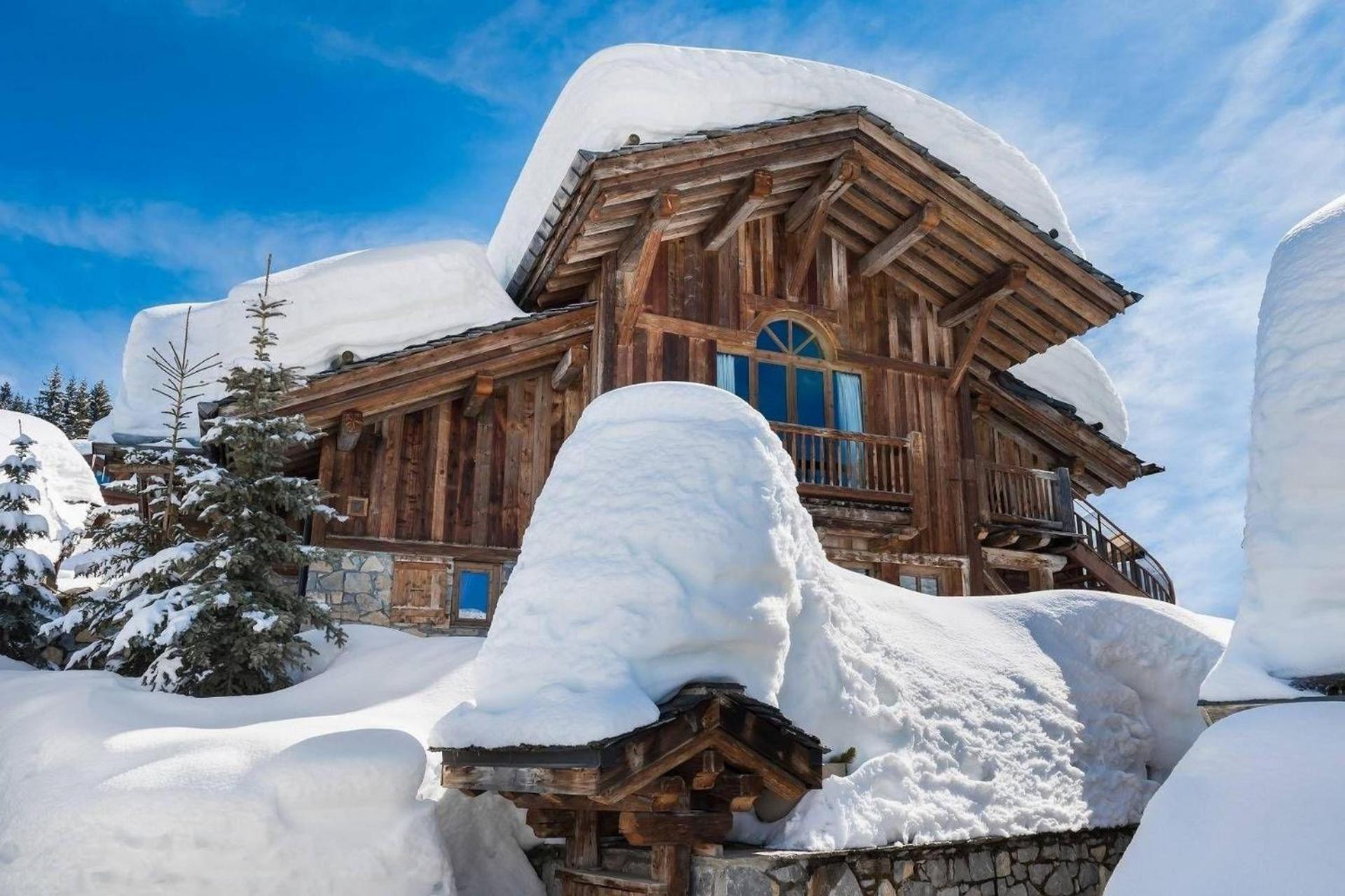 Chalet With Jacuzzi In Chalet